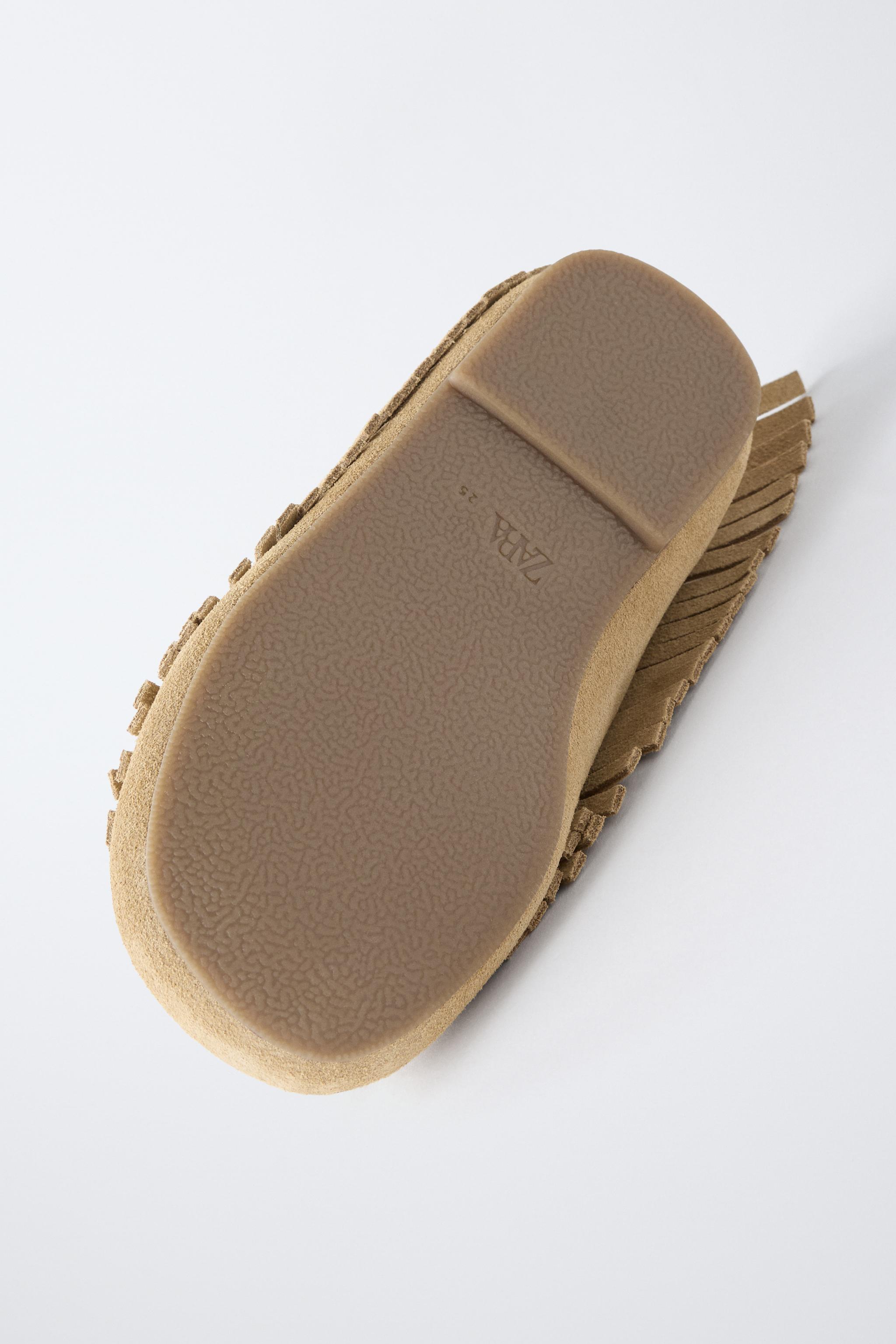 LEATHER FRINGED BALLET FLATS